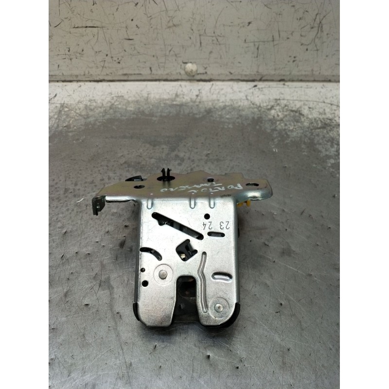 Recambio de motor cierre centralizado porton para audi q3 (f3b) 35 tdi referencia OEM IAM 4M0827506D 190556 24 5P