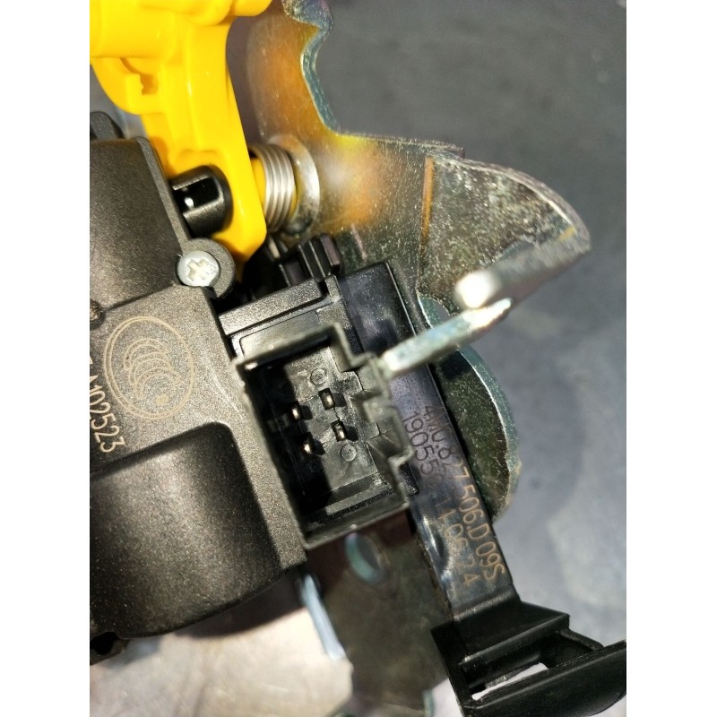Recambio de motor cierre centralizado porton para audi q3 (f3b) 35 tdi referencia OEM IAM 4M0827506D 190556 24 5P
