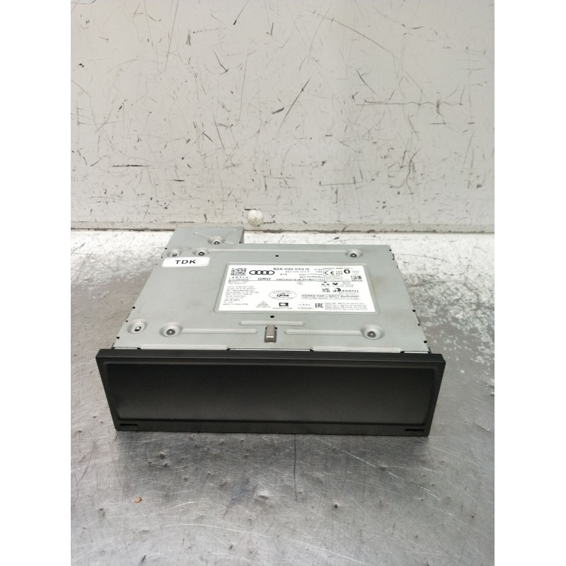 Recambio de sistema audio / radio cd para audi q3 (f3b) 35 tdi referencia OEM IAM 82A035043G 82A035043B 28826246 24