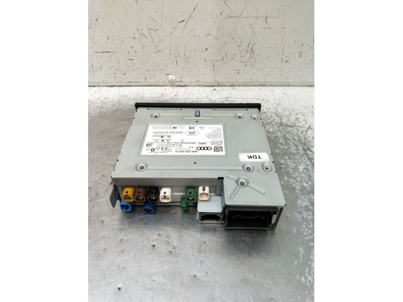 Recambio de sistema audio / radio cd para audi q3 (f3b) 35 tdi referencia OEM IAM 82A035043G 82A035043B 28826246 24