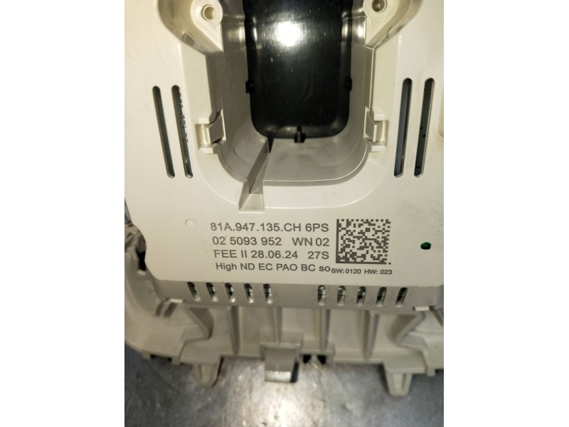 Recambio de luz interior para audi q3 (f3b) 35 tdi referencia OEM IAM 025093952 81A947135CH 24