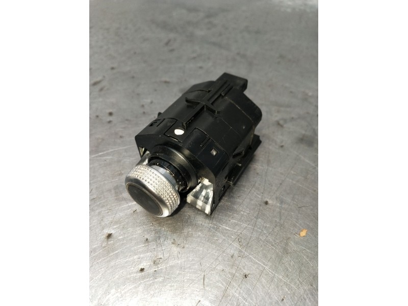 Recambio de mando multifuncion para audi q3 (f3b) 35 tdi referencia OEM IAM 83B919600 1206240231 3553301302 24