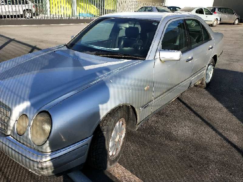 mercedes clase e (w210) berlina diesel del año 1996