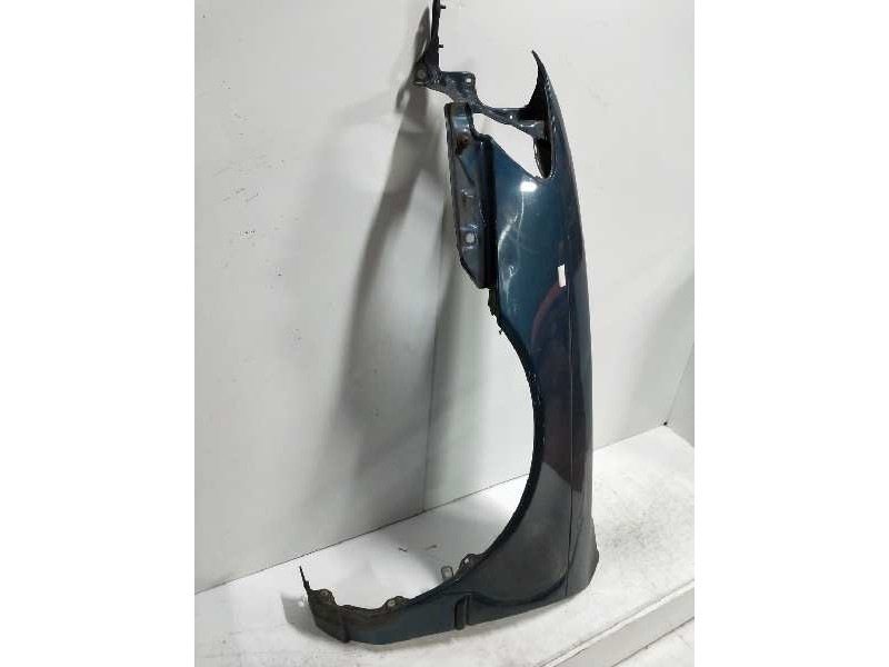 Recambio de aleta delantera izquierda para toyota corolla 1.8 referencia OEM IAM   