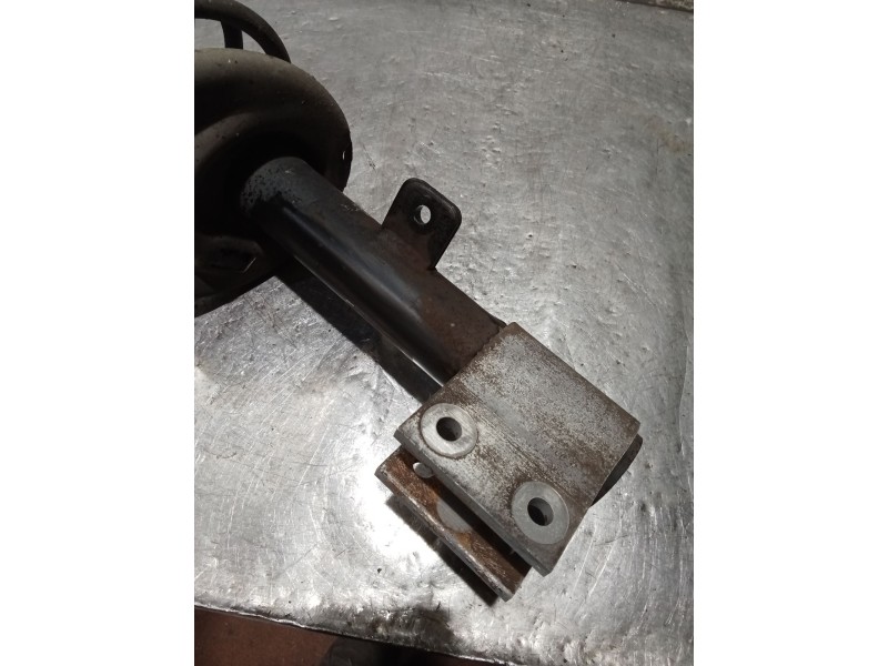 Recambio de amortiguador delantero izquierdo para citroën berlingo multispace (b9) 1.6 bluehdi 120 referencia OEM IAM 9684067780