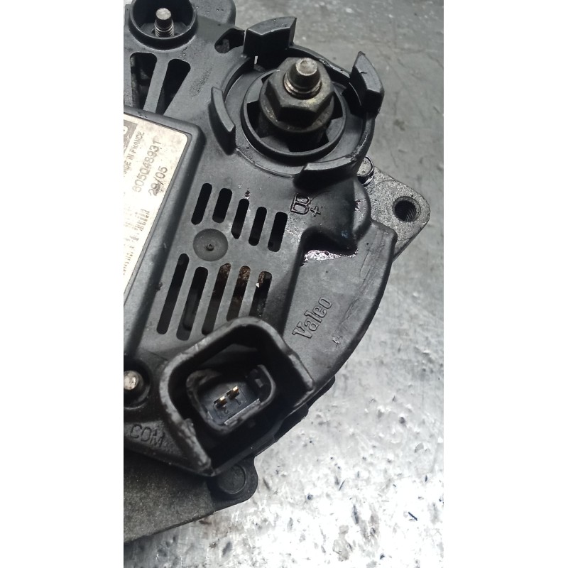 Recambio de alternador para kia carnival ii (gq) 2.9 crdi referencia OEM IAM 8200336806 2542945B 110A