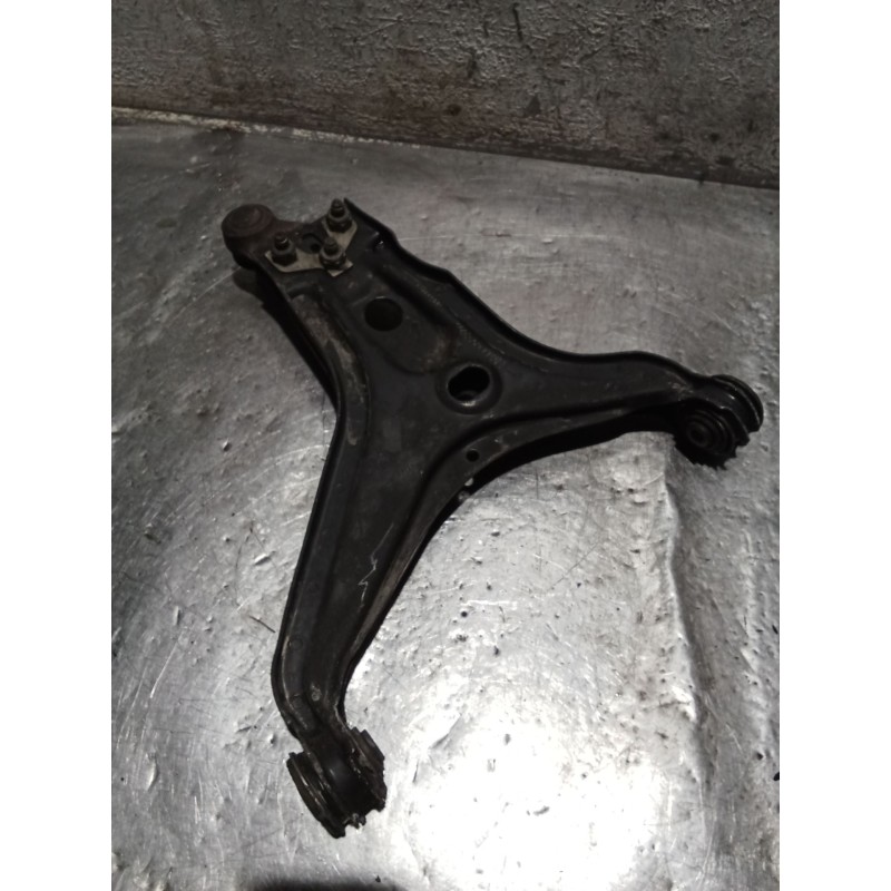 Recambio de brazo suspension inferior delantero derecho para audi 80 b4 sedán (8c2) 1.9 tdi referencia OEM IAM   92