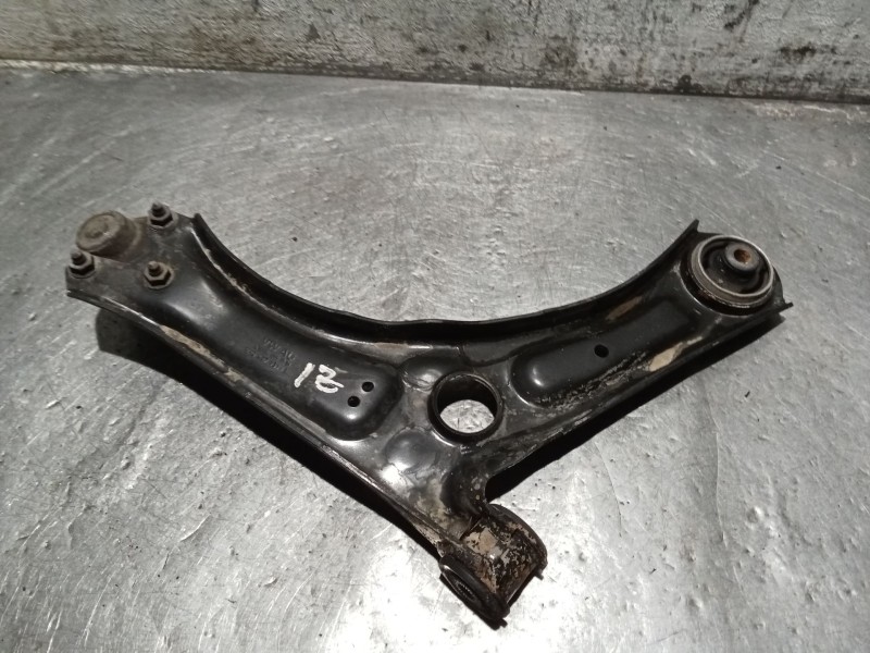 Recambio de brazo suspension inferior delantero izquierdo para volkswagen caddy iv furgoneta/monovolumen (saa, sah) 2.0 tdi refe