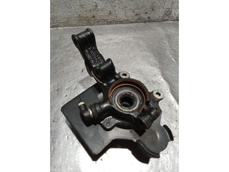 Recambio de mangueta delantera derecha para audi 80 b4 sedán (8c2) 1.9 tdi referencia OEM IAM 8A0258A  92