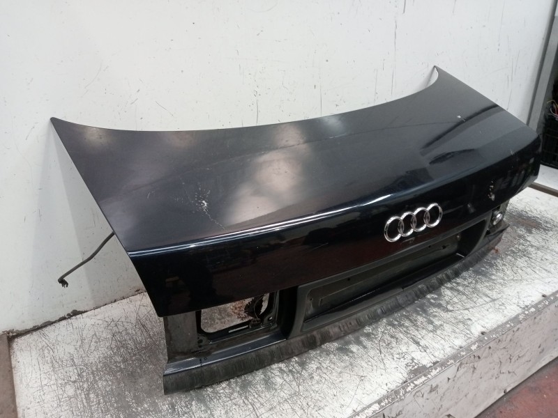 Recambio de tapa maletero para audi 80 b4 sedán (8c2) 1.9 tdi referencia OEM IAM   4P 92