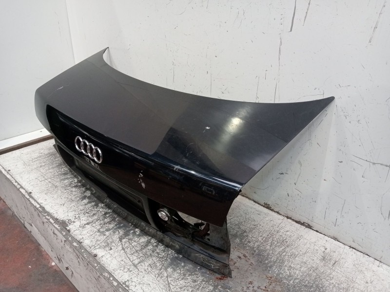 Recambio de tapa maletero para audi 80 b4 sedán (8c2) 1.9 tdi referencia OEM IAM   4P 92