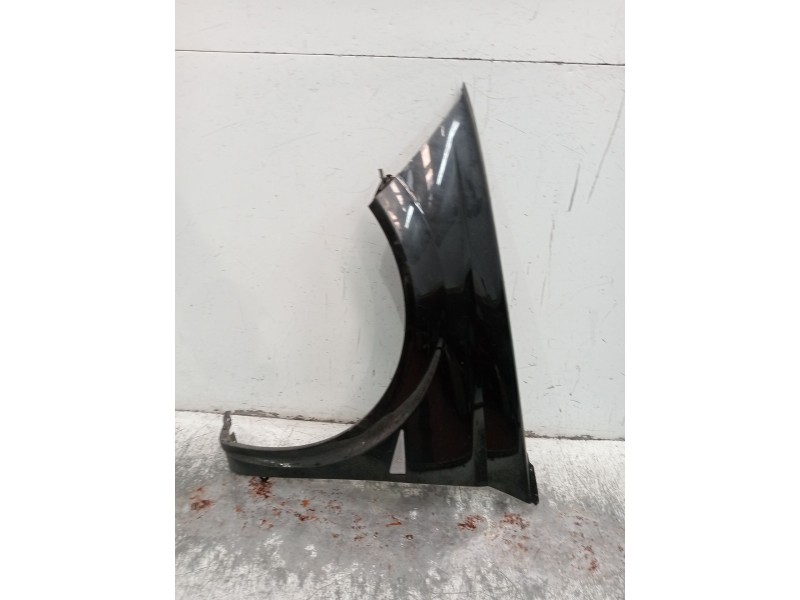 Recambio de aleta delantera izquierda para renault megane ii coupé-cabriolet (em0/1_) 1.5 dci (em1e) referencia OEM IAM   