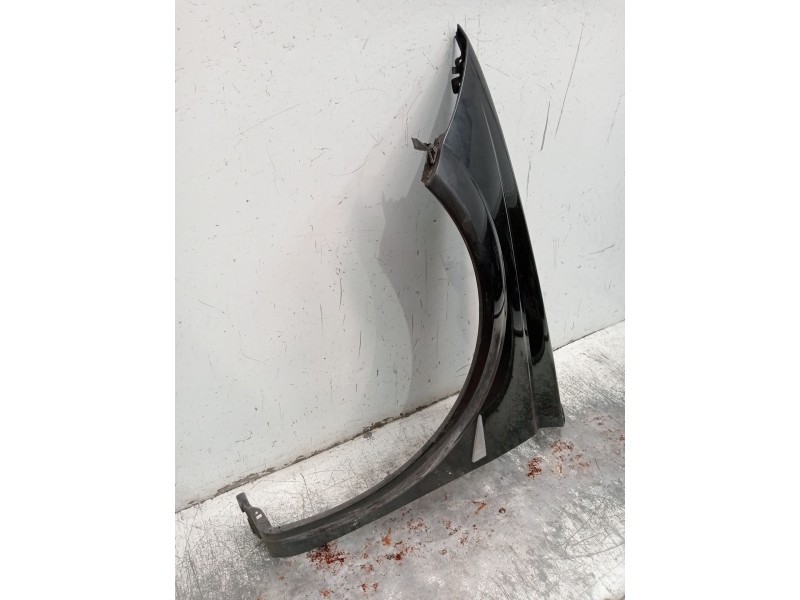 Recambio de aleta delantera izquierda para renault megane ii coupé-cabriolet (em0/1_) 1.5 dci (em1e) referencia OEM IAM   