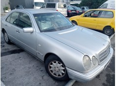 mercedes-benz clase e (w210) del año 1996