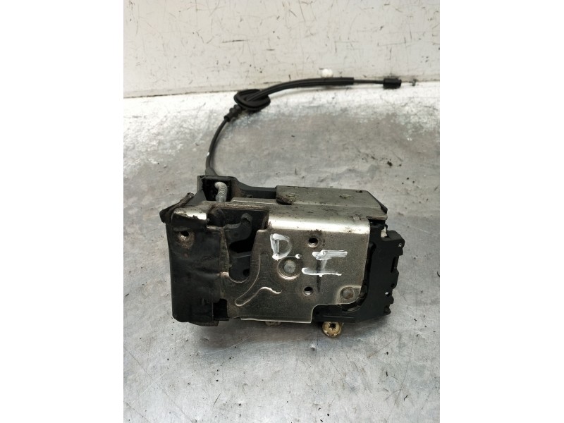 Recambio de motor cierre centralizado delantero izquierdo para ford fiesta v (jh_, jd_) 1.4 tdci referencia OEM IAM Y6D24ACLK137