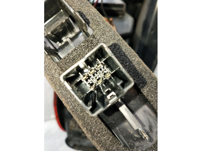 Recambio de piloto trasero derecho para ford fiesta v (jh_, jd_) 1.4 tdci referencia OEM IAM   05