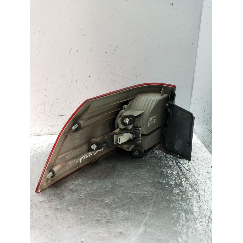 Recambio de piloto trasero derecho para opel vectra c station wagon (z02) 1.9 cdti (f35) referencia OEM IAM 24469462  03