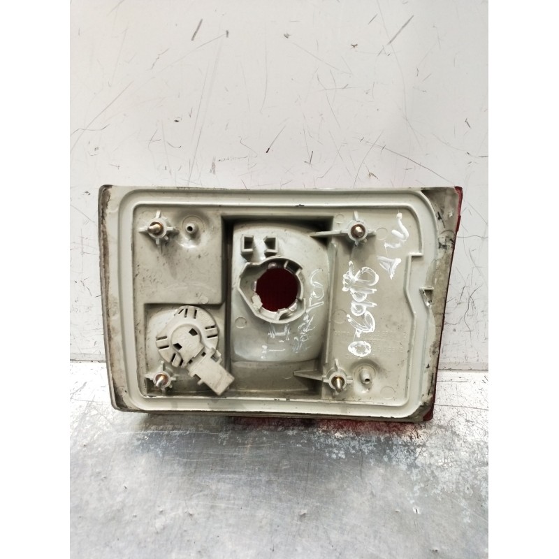 Recambio de piloto trasero izquierdo interior para audi 80 b3 sedán (893, 894, 8a2) 1.6 td referencia OEM IAM   