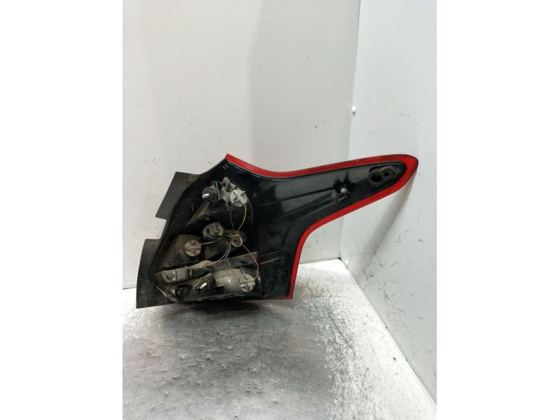Recambio de piloto trasero izquierdo para ford focus turn. (cb8) titanium referencia OEM IAM   11