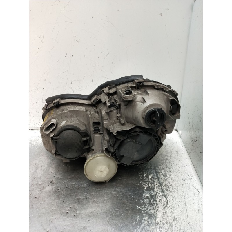 Recambio de faro derecho para mercedes-benz clase c (w203) berlina 220 cdi (203.006) referencia OEM IAM 0301166202  