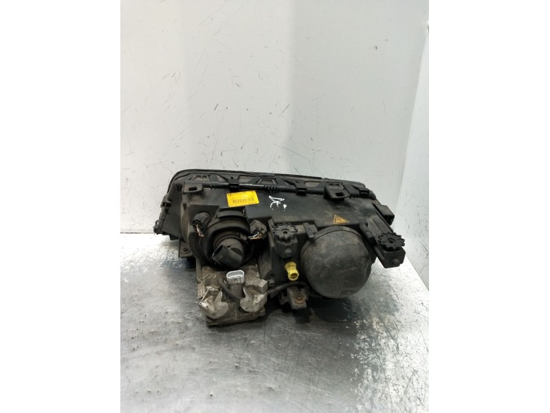 Recambio de faro derecho para bmw 3 (e46) 328 i referencia OEM IAM 0301089272 XENON BERLINA 98