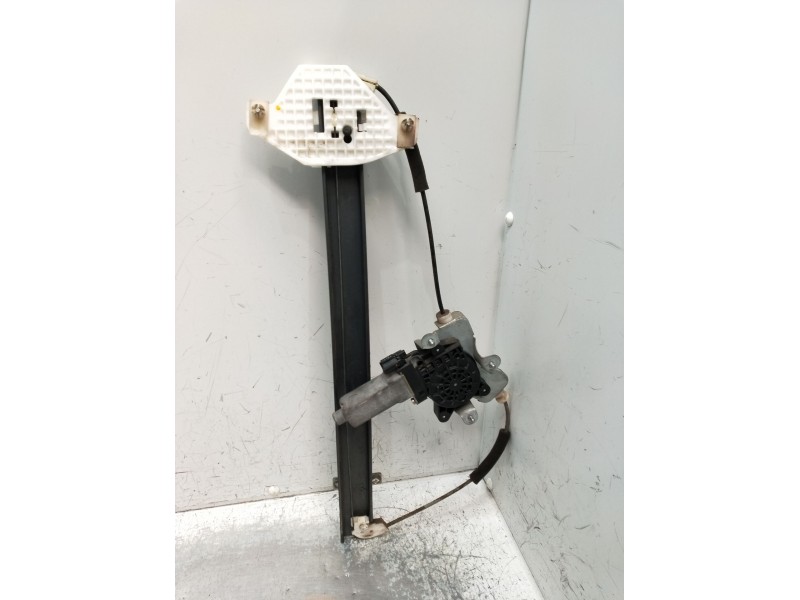 Recambio de elevalunas delantero derecho para ssangyong rodius i 2.7 xdi referencia OEM IAM  5P 