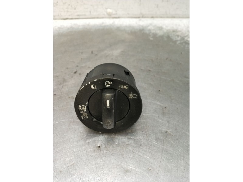 Recambio de mando luces para volkswagen touareg (7la) tdi v10 referencia OEM IAM 7L6941431A 04054921 02