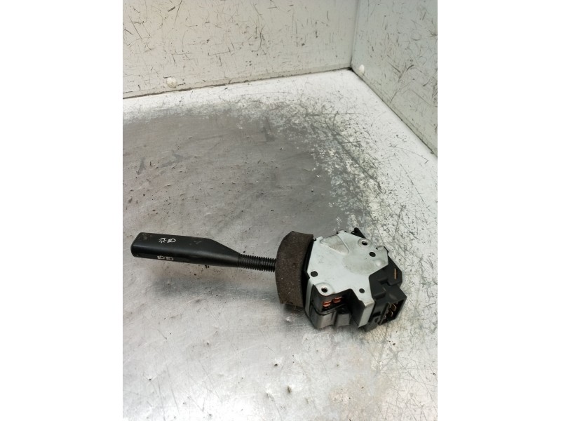 Recambio de mando luces para peugeot 505 (551a) 2.5 diesel referencia OEM IAM   81