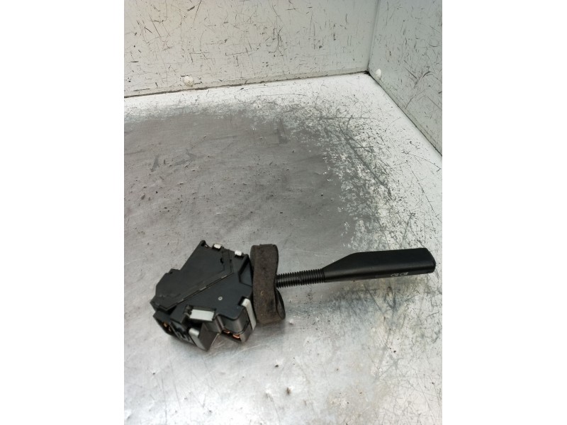 Recambio de mando luces para peugeot 505 (551a) 2.5 diesel referencia OEM IAM   81