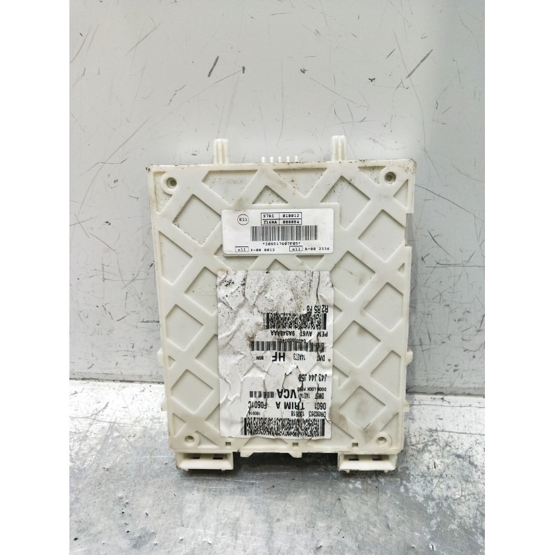 Recambio de caja reles / fusibles para ford focus turn. (cb8) titanium referencia OEM IAM 30S517607F05  11