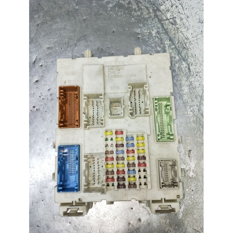 Recambio de caja reles / fusibles para ford focus turn. (cb8) titanium referencia OEM IAM 30S517607F05  11