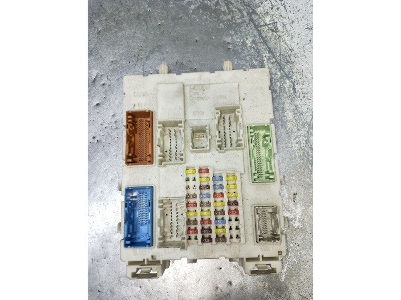 Recambio de caja reles / fusibles para ford focus turn. (cb8) titanium referencia OEM IAM 30S517607F05  11