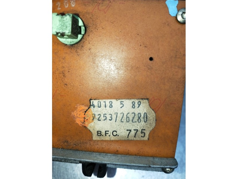 Recambio de mando calefaccion / aire acondicionado para peugeot 505 (551a) 2.5 diesel referencia OEM IAM 4018589 925372680 81