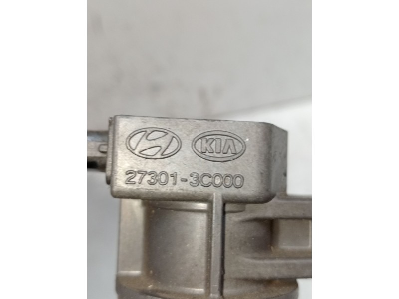 Recambio de bobina encendido para kia magentis 2.0 crdi referencia OEM IAM 273013C000  