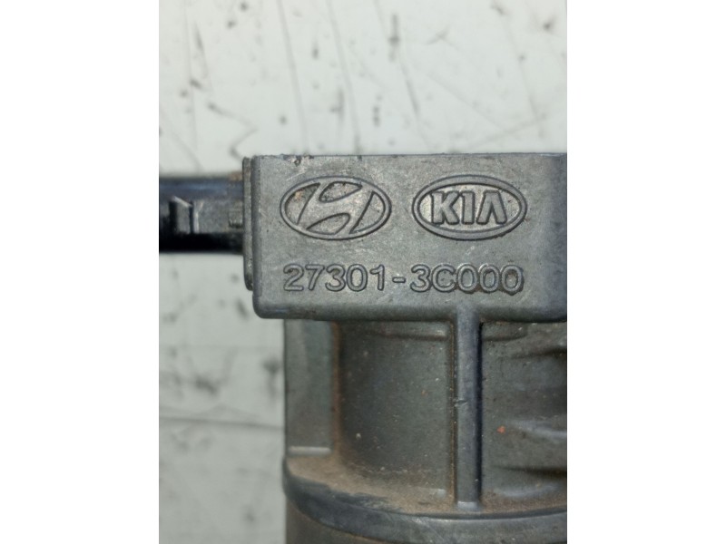 Recambio de bobina encendido para kia magentis 2.0 crdi referencia OEM IAM 273013C000  