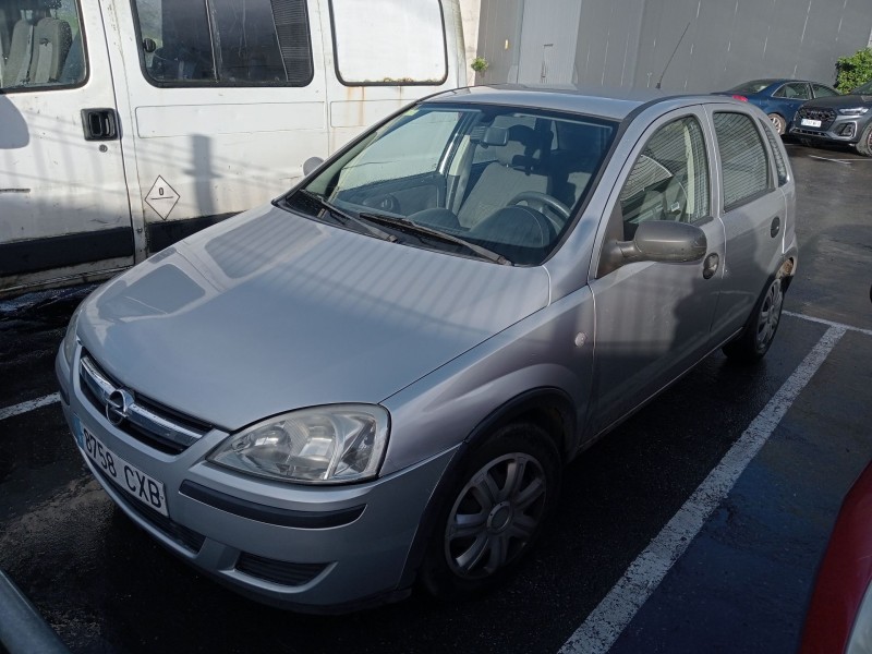 opel corsa c (x01) del año 2004