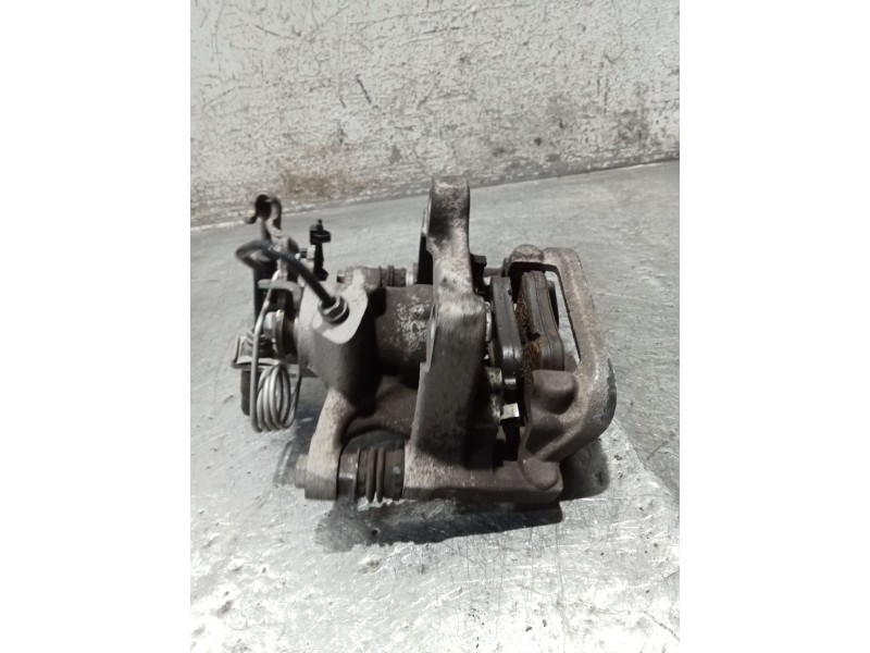 Recambio de pinza freno trasera izquierda para volkswagen caddy iv furgoneta/monovolumen (saa, sah) 2.0 tdi referencia OEM IAM  