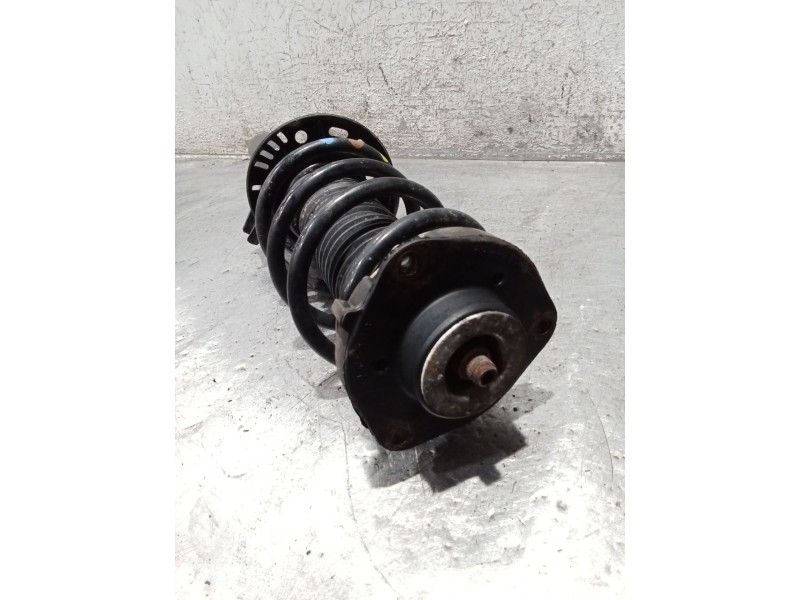 Recambio de amortiguador delantero derecho para volkswagen caddy iv furgoneta/monovolumen (saa, sah) 2.0 tdi referencia OEM IAM 