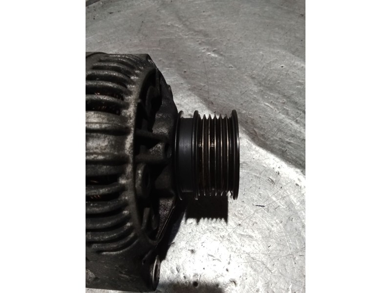 Recambio de alternador para mercedes-benz clase e (w210) e 220 d (210.004) referencia OEM IAM 0101544702 0123320045 95