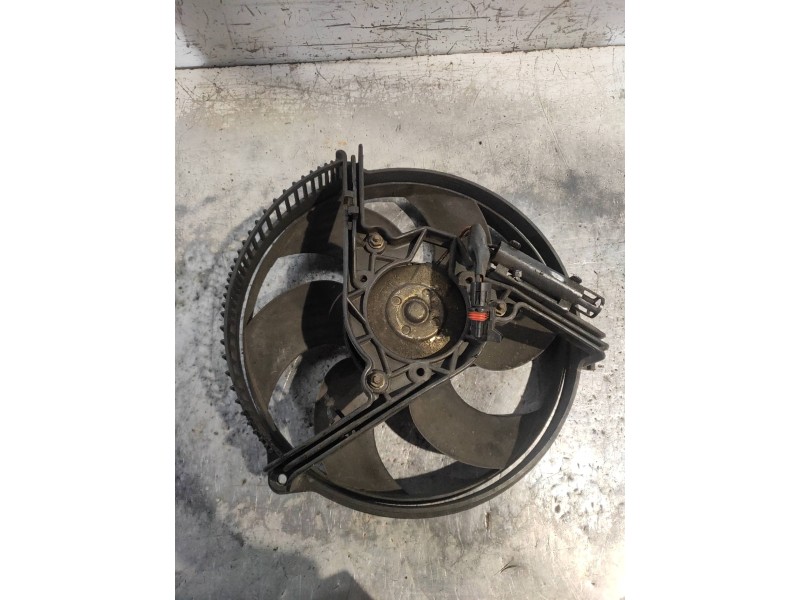 Recambio de electroventilador para volvo serie 460 2.0i glt referencia OEM IAM 9010530  