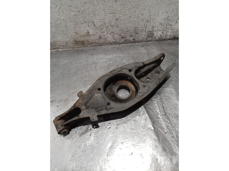 Recambio de brazo suspension inferior trasero izquierdo para mercedes-benz clase e (w210) e 220 d (210.004) referencia OEM IAM  