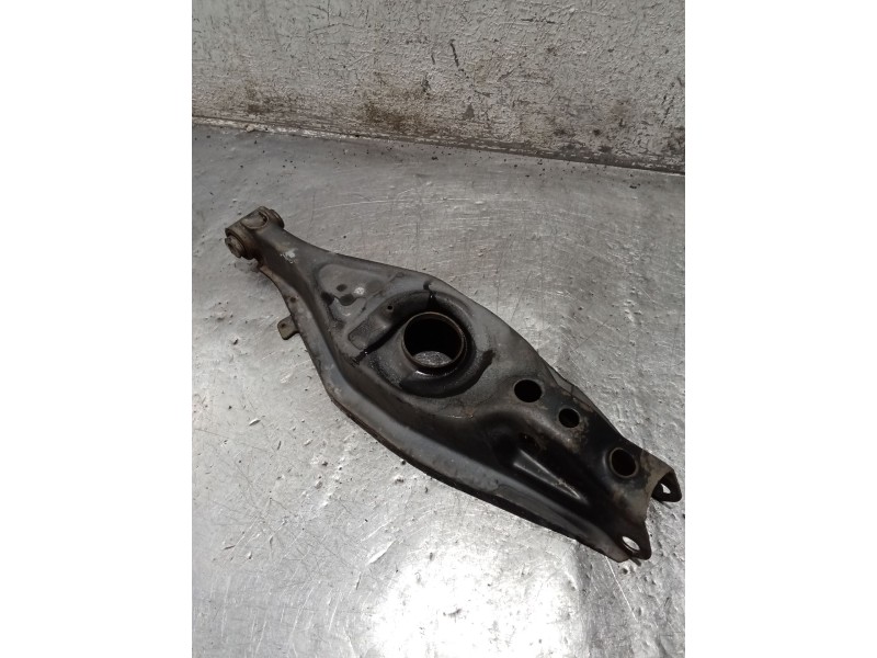 Recambio de brazo suspension inferior trasero izquierdo para mercedes-benz clase e (w210) e 220 d (210.004) referencia OEM IAM  