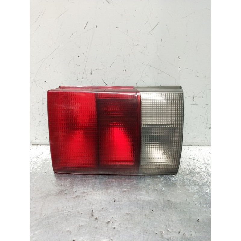 Recambio de piloto trasero izquierdo para audi 80 b4 sedán (8c2) 1.9 tdi referencia OEM IAM 8A09450931  92