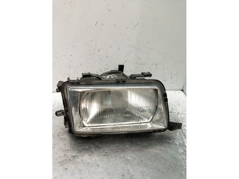 Recambio de faro derecho para audi 80 b4 sedán (8c2) 1.9 tdi referencia OEM IAM   92