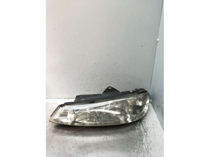 Recambio de faro izquierdo para peugeot 406 (8b) 2.0 hdi 110 referencia OEM IAM   99