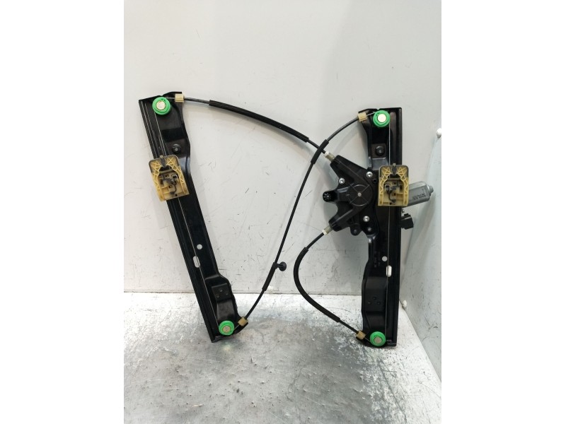 Recambio de elevalunas delantero derecho para ford focus turn. (cb8) titanium referencia OEM IAM BM51A23200BD 924754106 11 5P