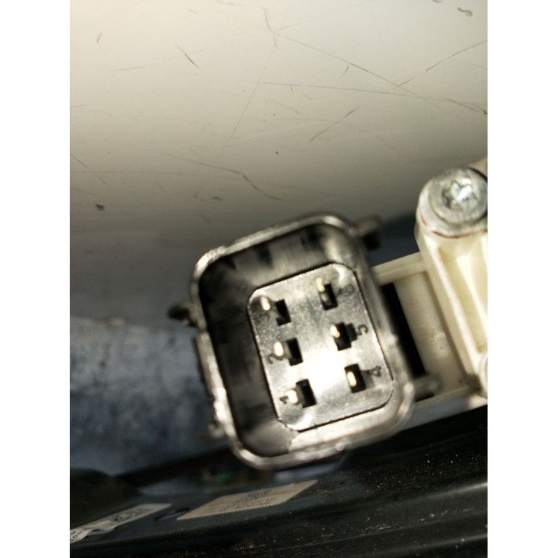 Recambio de elevalunas delantero izquierdo para ford focus turn. (cb8) titanium referencia OEM IAM BM51A23201BD FL1DR00263 11 5P