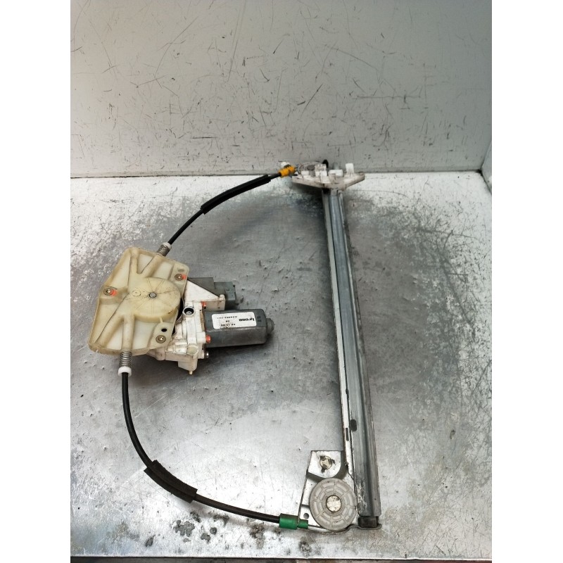 Recambio de elevalunas delantero izquierdo para peugeot 406 (8b) 2.0 hdi 110 referencia OEM IAM A04452100  99 4P