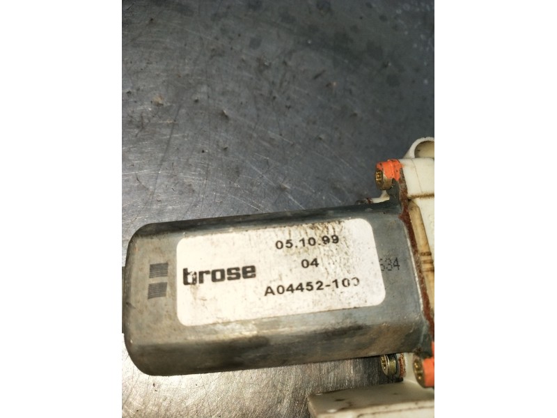 Recambio de elevalunas delantero izquierdo para peugeot 406 (8b) 2.0 hdi 110 referencia OEM IAM A04452100  99 4P