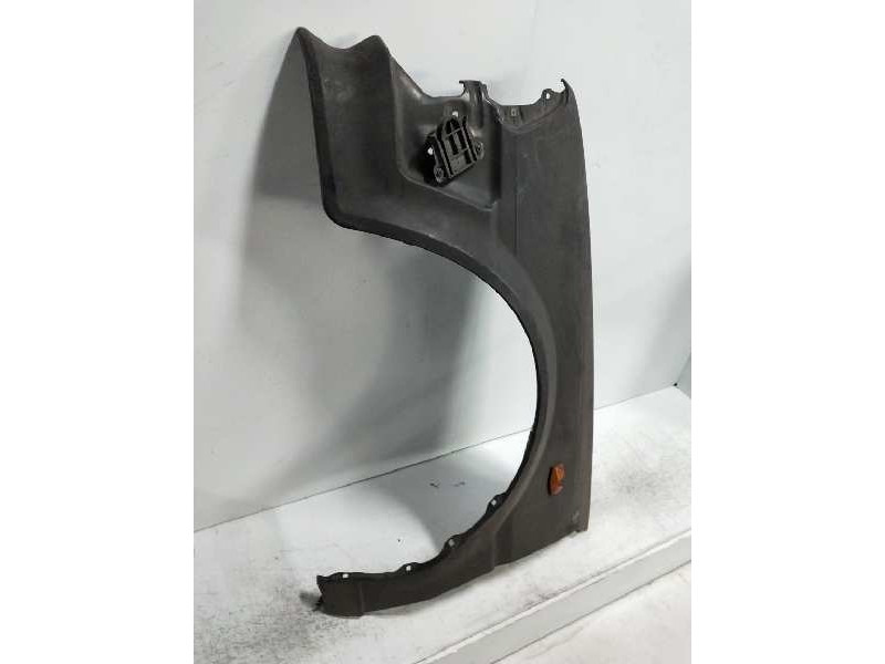 Recambio de aleta delantera izquierda para toyota starlet 1.0 referencia OEM IAM   